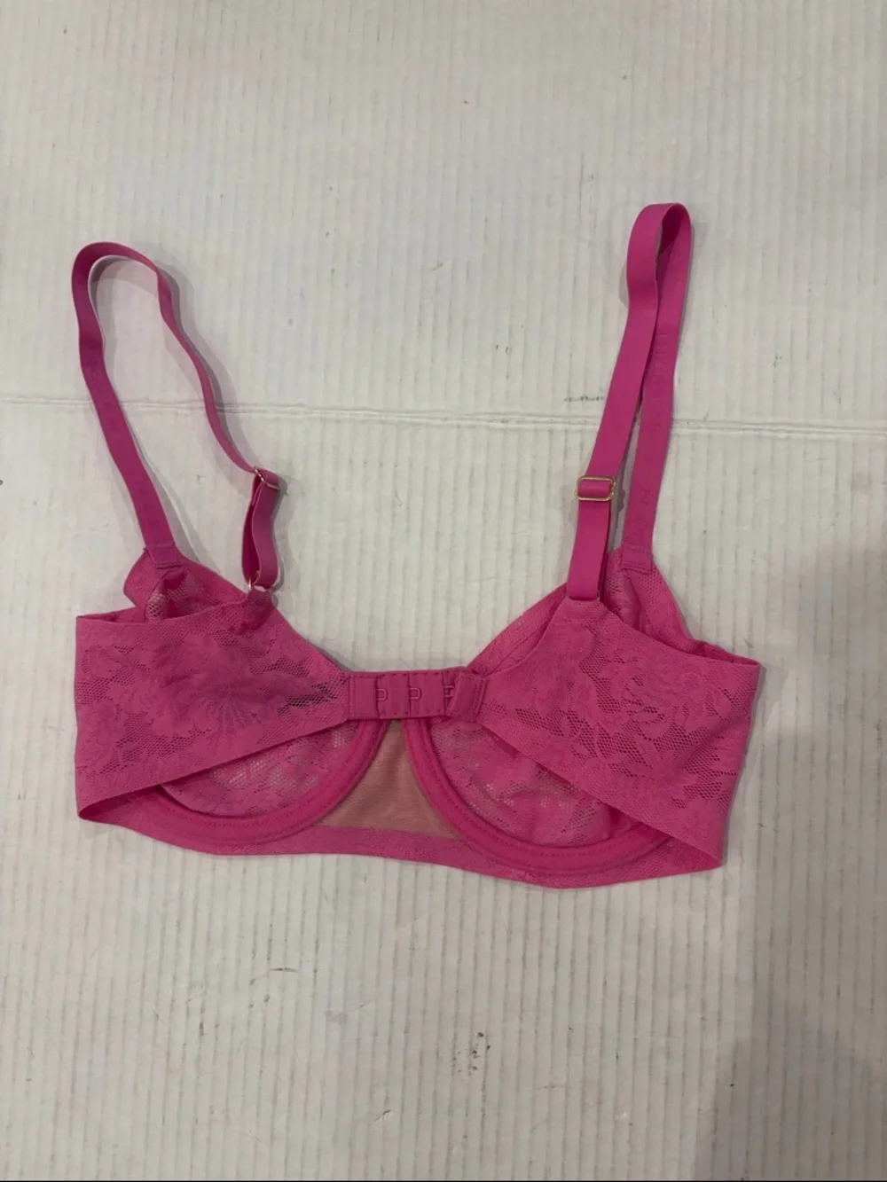NWOT Natori Pink Sheer Lace Levitate Unlined Underwire Bra Size 32B - Picture 15 of 17